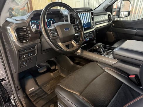 Used 2021 Ford F150 Lariat w/ Equipment Group 502A High AWD/4WD image 13