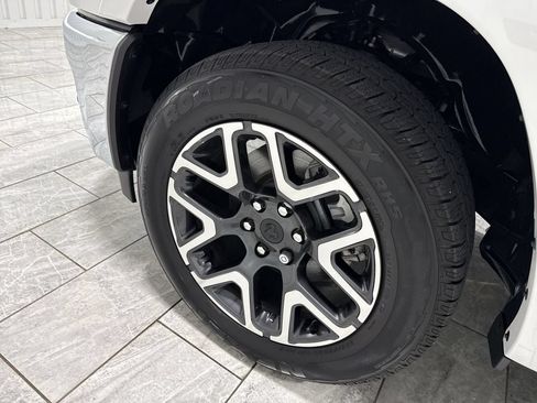 Used 2026 RAM 1500 Laramie AWD/4WD image 34