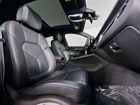 Certified 2020 Porsche Macan image 29