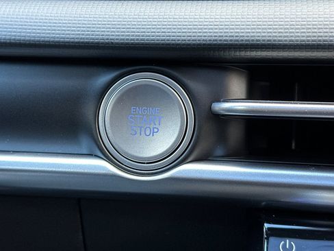 Certified 2025 Hyundai Santa Cruz SEL image 23