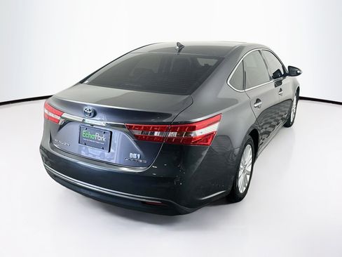 Used 2014 Toyota Avalon Limited w/ Technology Package FWD image 9