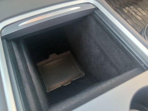 Used 2023 Tesla Model 3 Standard Range image 26