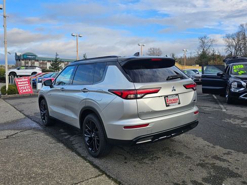 New 2025 Mitsubishi Outlander SEL Black Edition image 7