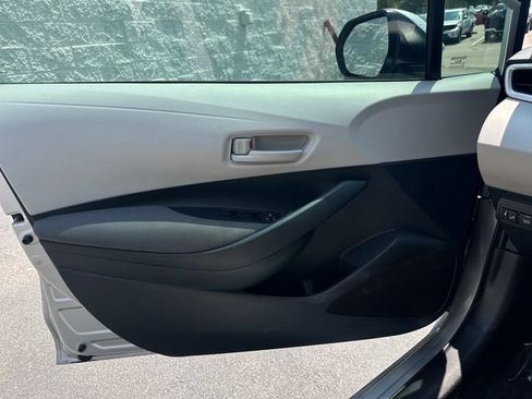 Used 2025 Toyota Corolla LE FWD image 19