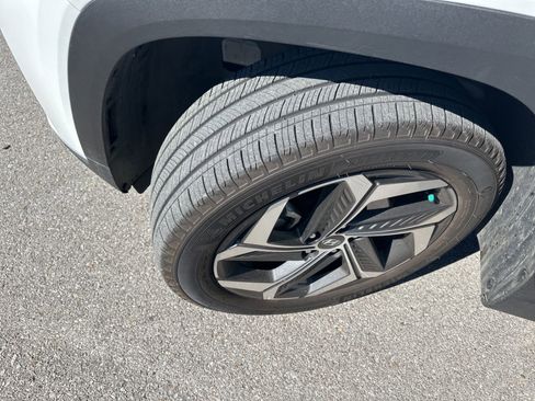 Used 2023 Hyundai Tucson SEL w/ Convenience Package image 6