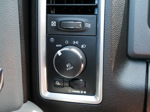 Used 2019 RAM 1500 Warlock AWD/4WD image 27