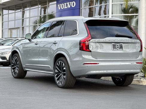 New 2026 Volvo XC90 T8 Ultra w/ Protection Package Premier image 3