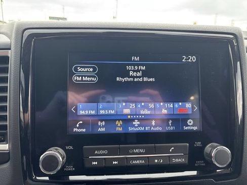 Certified 2023 Nissan Frontier SV w/ Technology Package AWD/4WD image 17