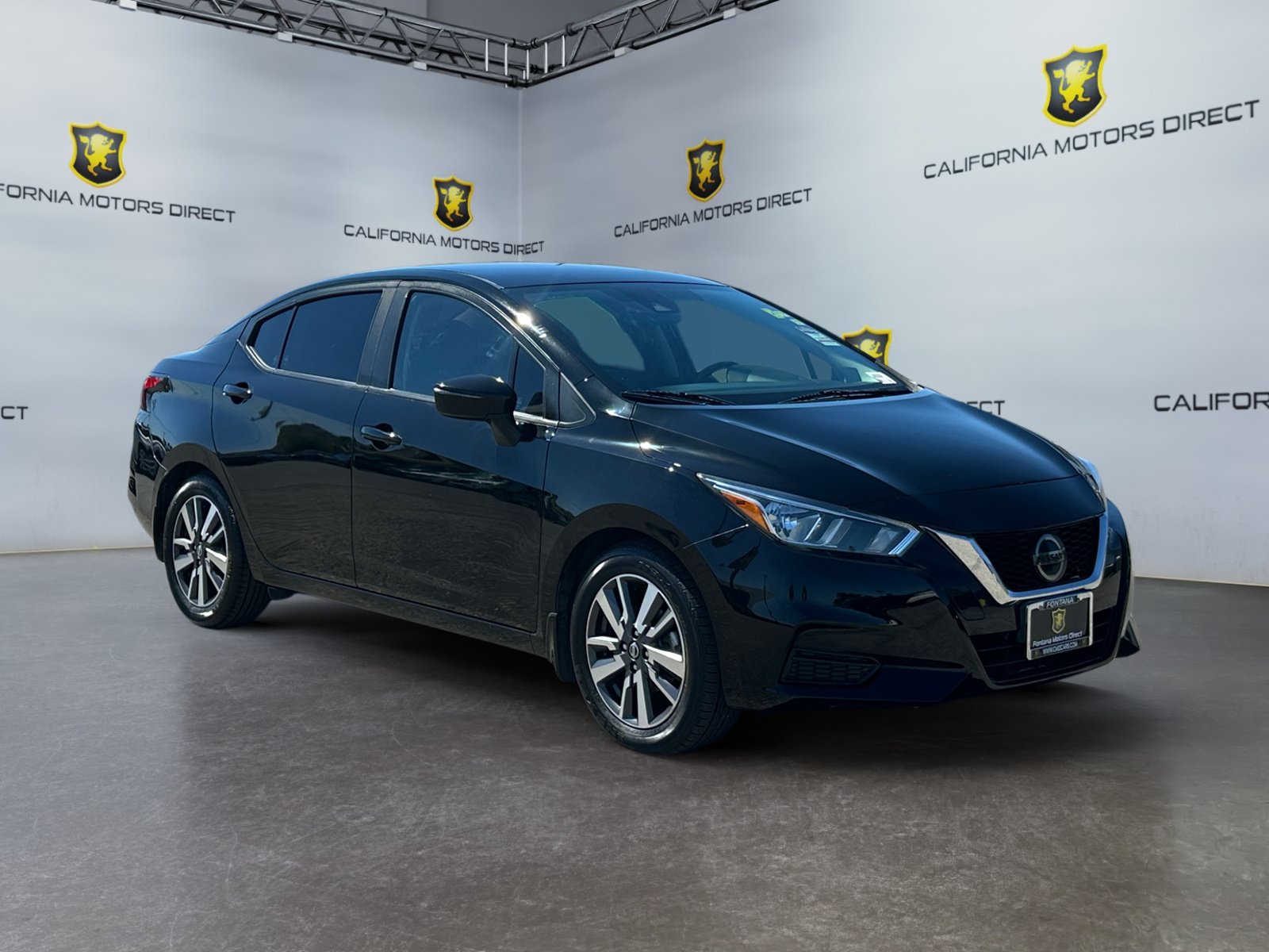 Used 2020 Nissan Versa SV FWD image 7