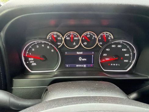 Used 2020 Chevrolet Silverado 1500 LT w/ Trailering Package AWD/4WD image 9