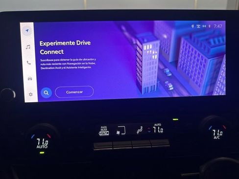 Used 2024 Toyota Grand Highlander XLE FWD image 14