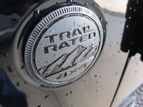 Used 2025 Jeep Wrangler Sport AWD/4WD image 12