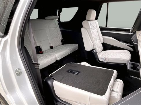 Used 2025 Cadillac Escalade V w/ LPO, Floor Liner Package AWD/4WD image 20