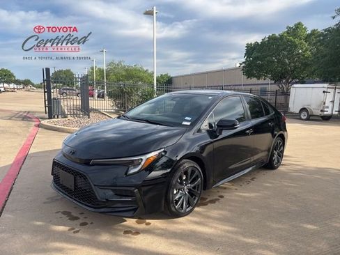 Used 2024 Toyota Corolla SE image 1