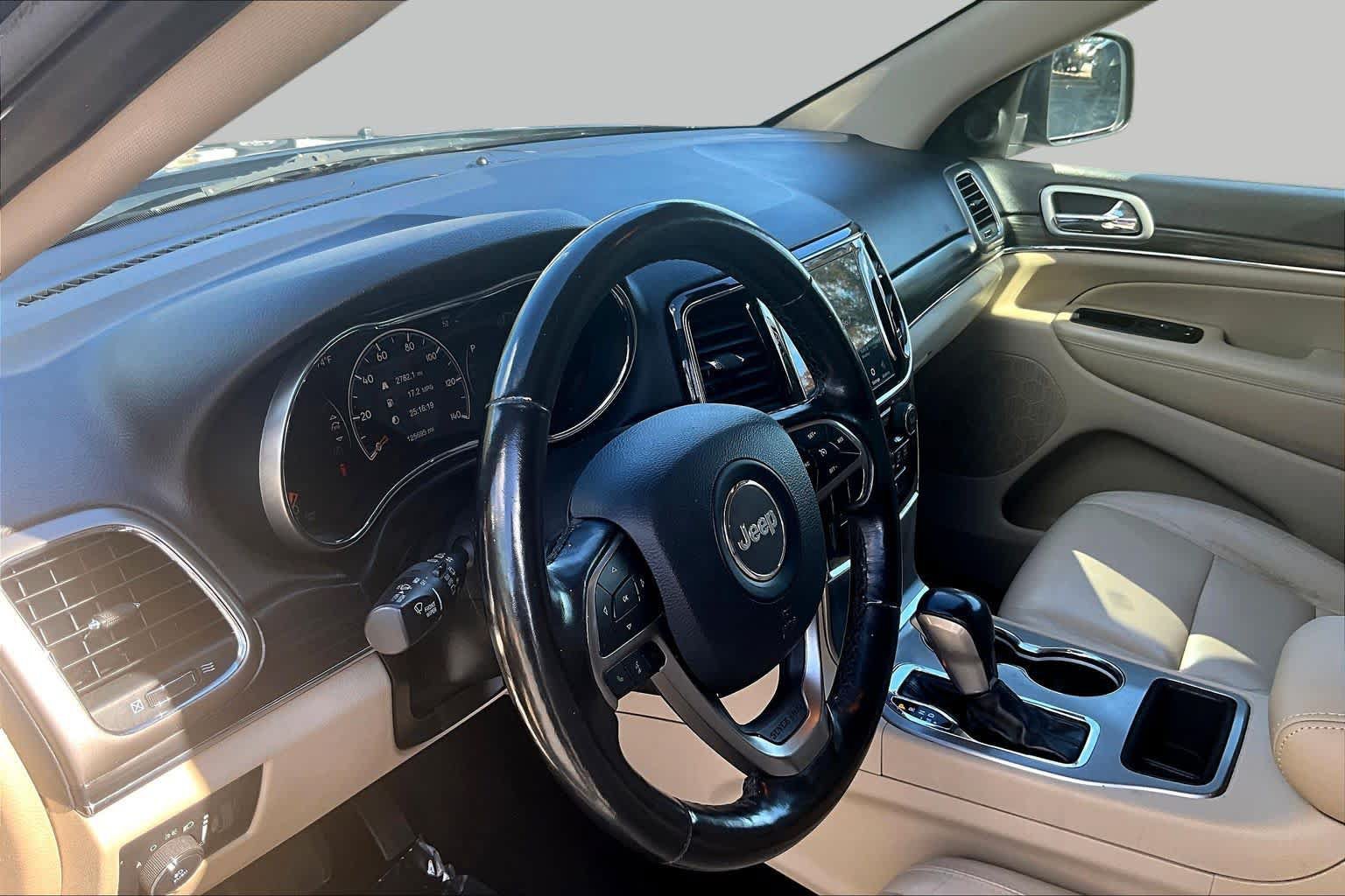 Used 2020 Jeep Grand Cherokee Limited RWD image 17