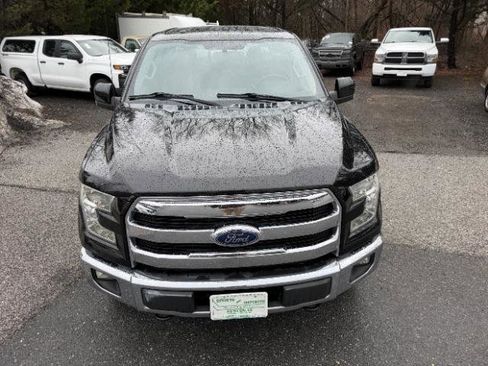Used 2015 Ford F150 Lariat w/ Equipment Group 501A Mid image 10