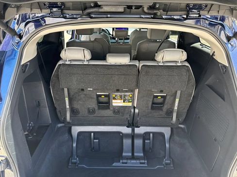 Used 2026 Toyota Sienna XLE FWD image 22