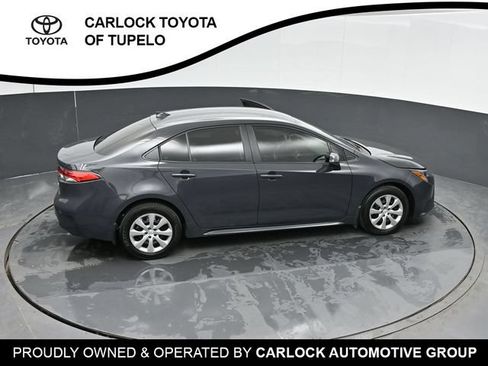 Used 2025 Toyota Corolla LE FWD image 31