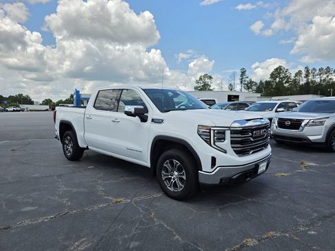 Used 2026 GMC Sierra 1500 SLT AWD/4WD image 7