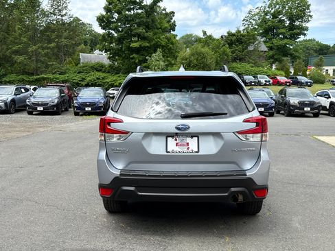Certified 2023 Subaru Forester Premium AWD/4WD image 5