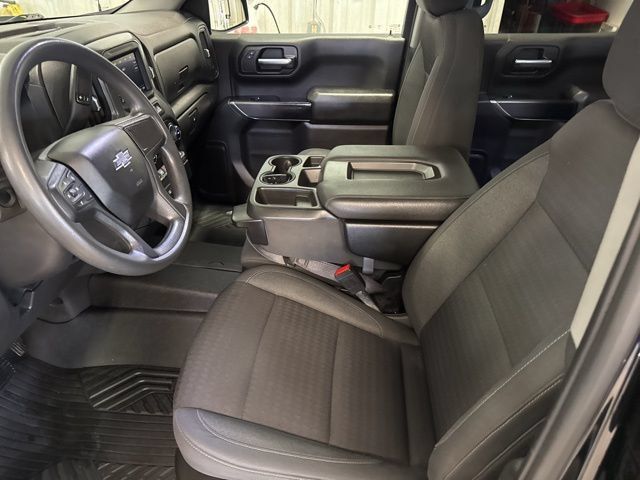 Used 2022 Chevrolet Silverado 1500 Custom Trail Boss w/ Midnight Edition AWD/4WD image 33