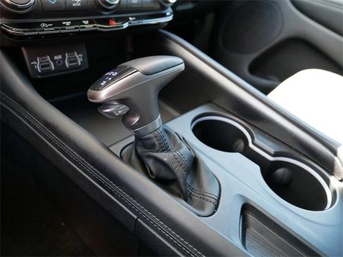 Used 2024 Dodge Durango SXT image 28