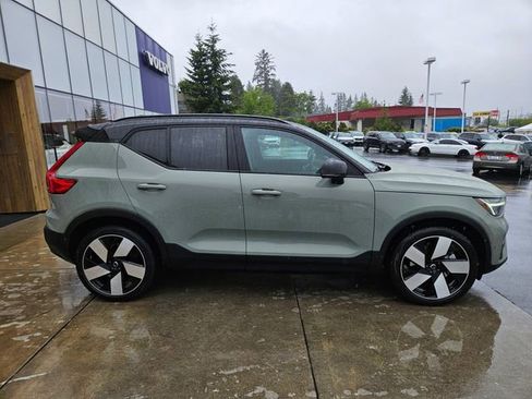 Used 2023 Volvo XC40 Recharge Ultimate w/ Protection Package Premier AWD/4WD image 4