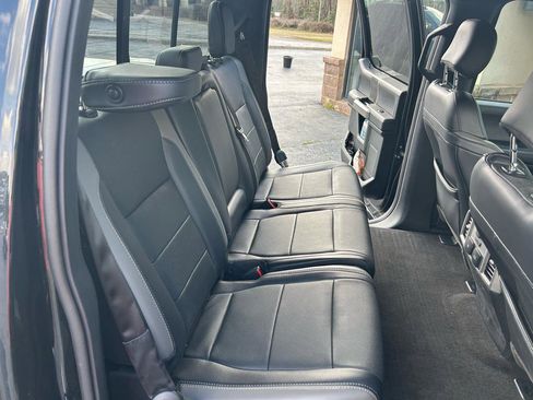 Used 2018 Ford F150 Raptor w/ Equipment Group 802A Luxury image 9