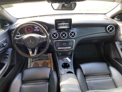 Used 2017 Mercedes-Benz CLA 250 4MATIC image 4