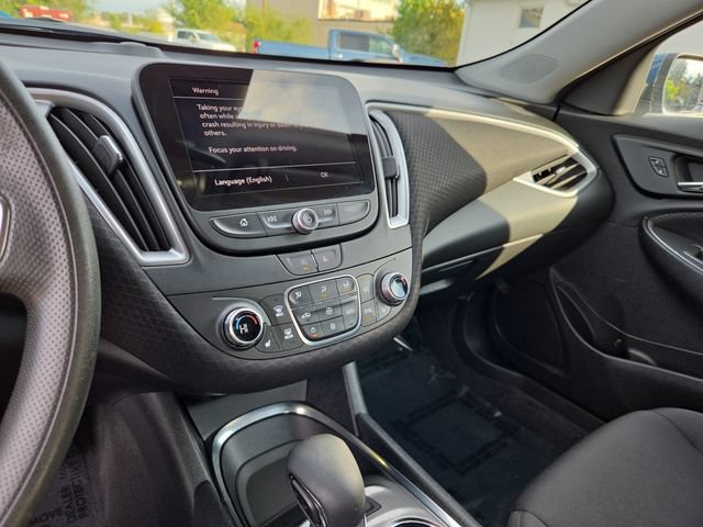 Used 2025 Chevrolet Malibu LT FWD image 15