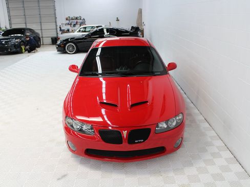 Used 2006 Pontiac GTO image 23