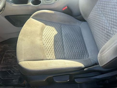 Used 2019 GMC Terrain SLE w/ LPO, Floor Liner Package image 32