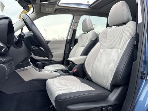 Used 2023 Subaru Forester Premium image 13