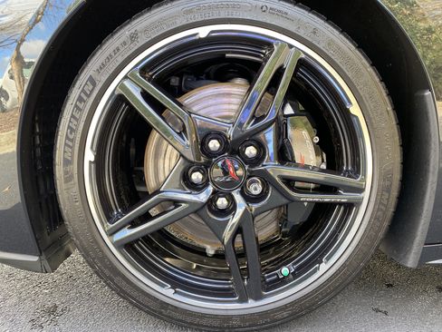 Used 2024 Chevrolet Corvette Stingray Convertible w/ Z51 Performance Package image 41