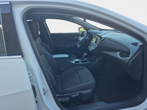 Used 2024 Chevrolet Malibu LT image 18