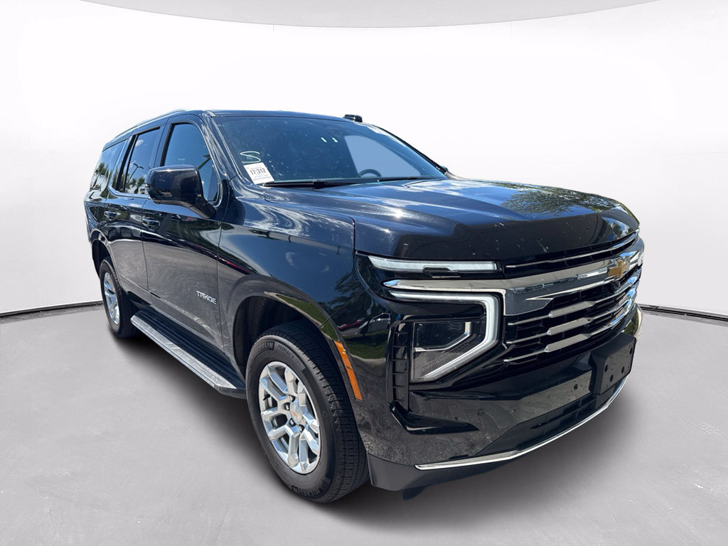 Used 2025 Chevrolet Tahoe LT AWD/4WD image 2