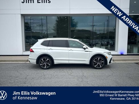 Used 2022 Volkswagen Tiguan SEL R-Line AWD/4WD image 1