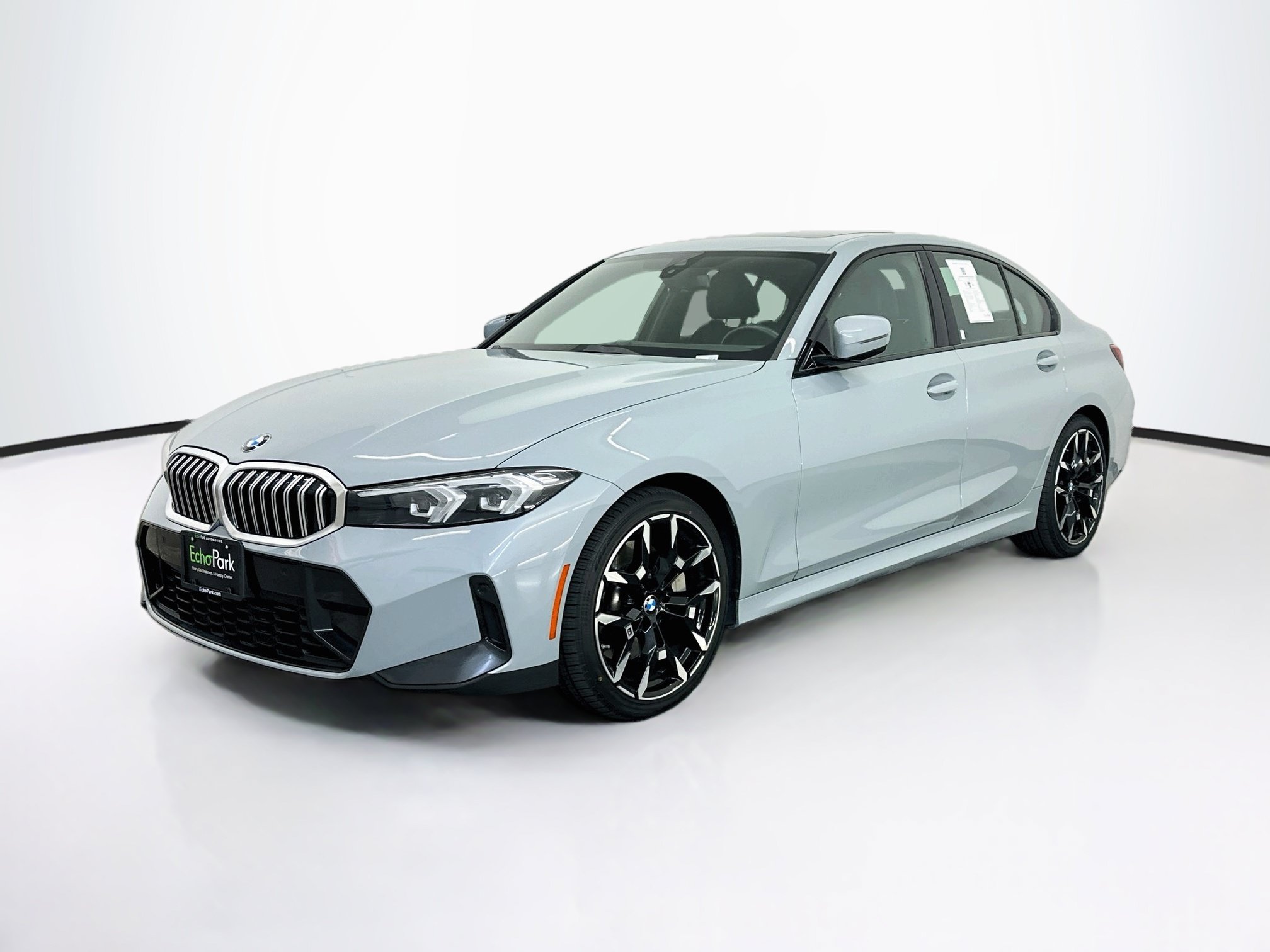 Used 2026 BMW 330i xDrive Sedan AWD/4WD image 3