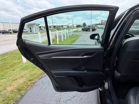 Used 2025 Toyota Camry SE FWD image 19