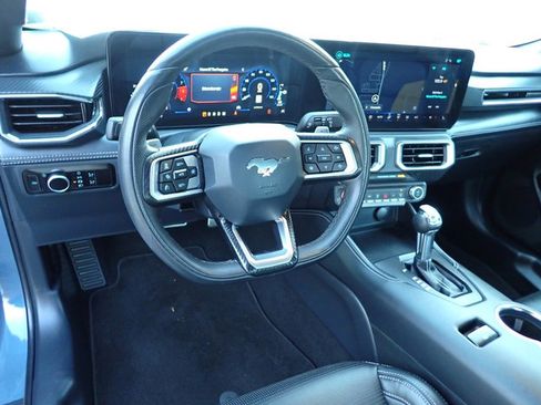 Used 2025 Ford Mustang GT Premium image 19