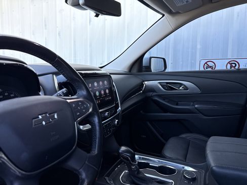 Used 2021 Chevrolet Traverse RS image 15
