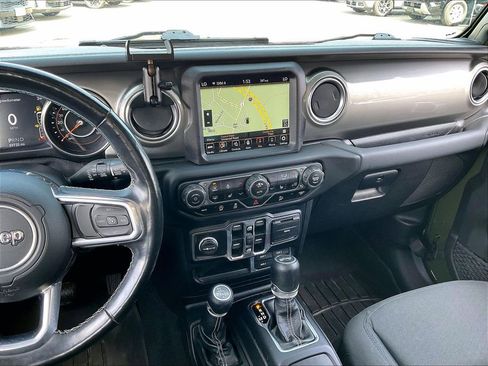 Used 2021 Jeep Wrangler Unlimited Sahara w/ Dual Top Group image 17