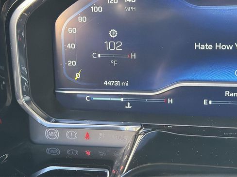 Used 2023 Chevrolet Silverado 1500 High Country w/ Technology Package AWD/4WD image 11