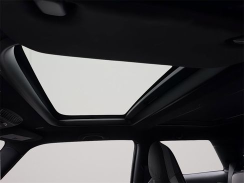 Used 2024 MINI Cooper John Cooper Works w/ Signature Upholstery Package image 18