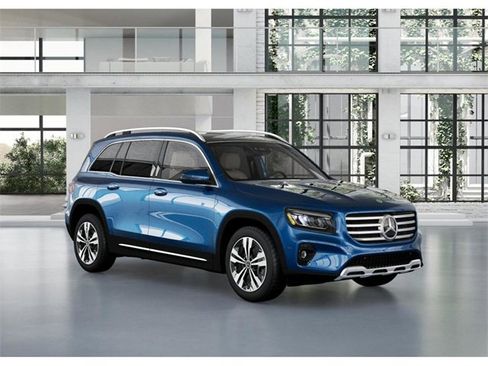 New 2026 Mercedes-Benz GLB 250 4MATIC image 11