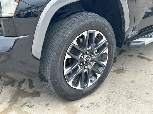 Used 2023 Toyota Tundra Limited image 9