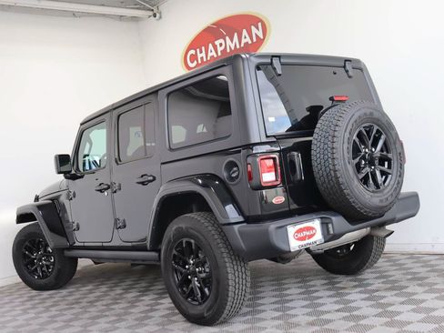 Used 2023 Jeep Wrangler Unlimited Sport AWD/4WD image 4