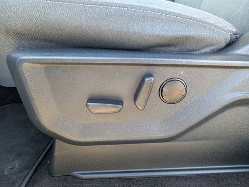 Certified 2022 Ford F150 XLT w/ Equipment Group 302A High image 20