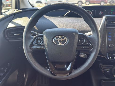 Used 2019 Toyota Prius LE AWD/4WD image 22