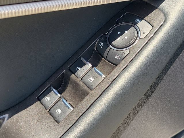 Used 2025 Ford Explorer ST-Line AWD/4WD image 15